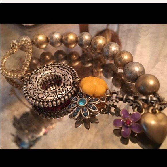 JESSICA SIMPSON Charm Bracelet - Picture 1 of 16